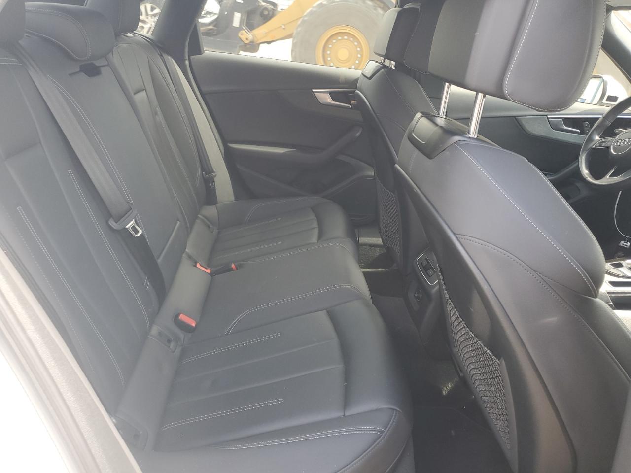 2021 Audi A4 Premium 45 VIN: WAUDAAF44MN005996 Lot: 70315515