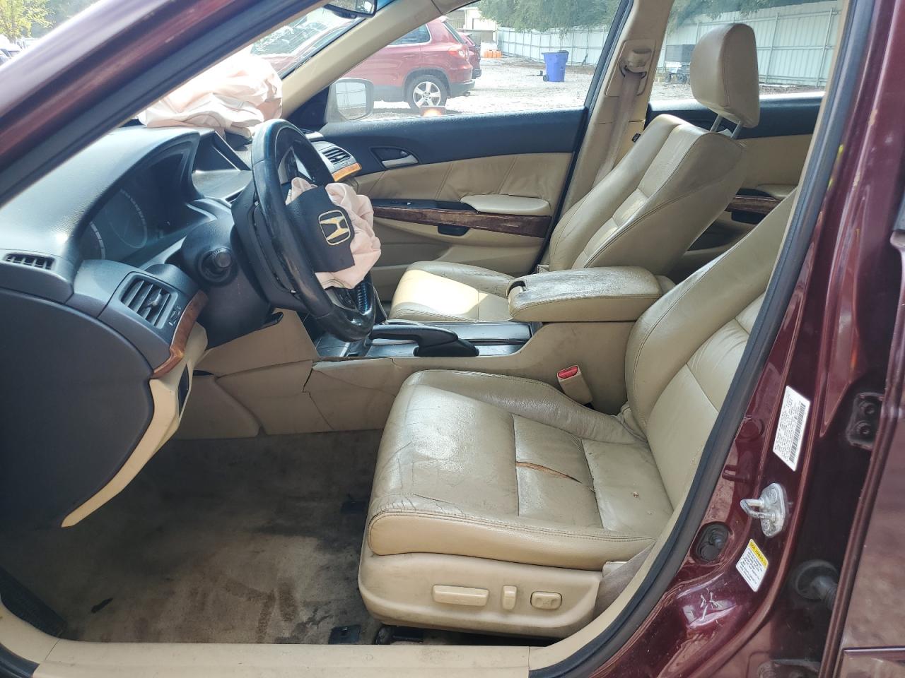 2011 Honda Accord Exl VIN: 1HGCP2F87BA066352 Lot: 68370115