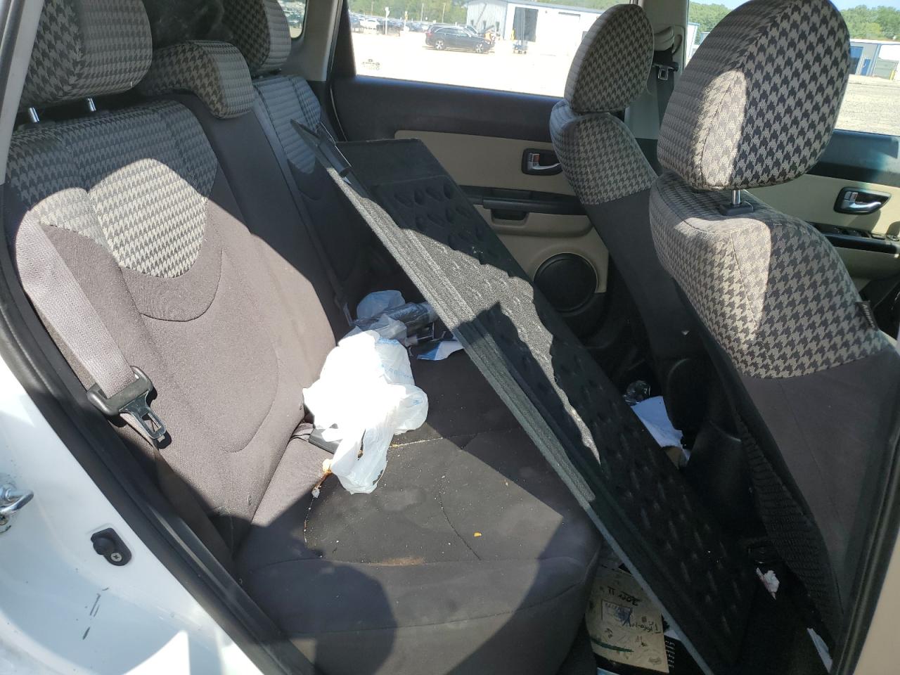 2013 Kia Soul + VIN: KNDJT2A6XD7588108 Lot: 70049175