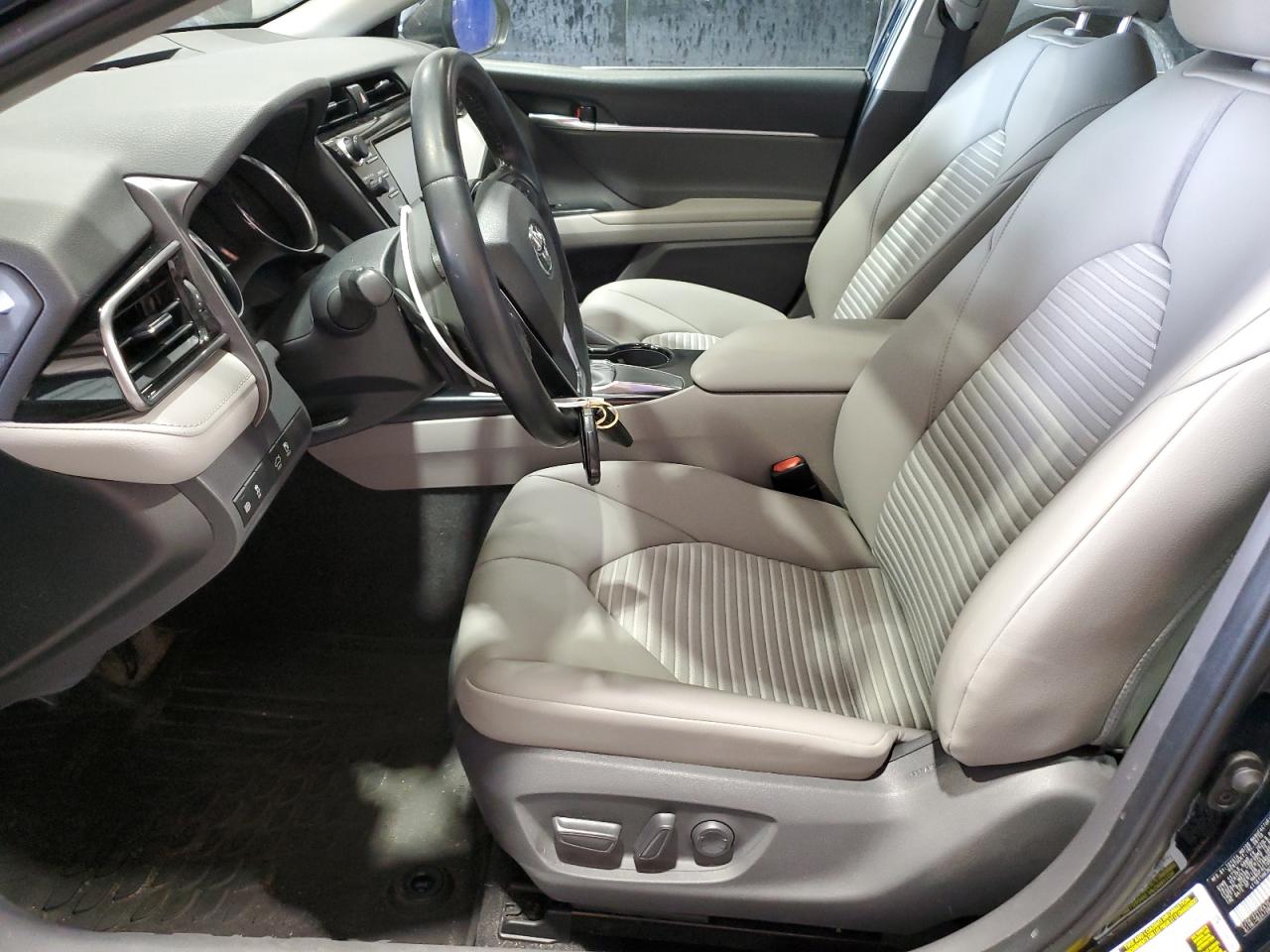 2019 Toyota Camry L VIN: 4T1B11HK3KU856708 Lot: 67720725