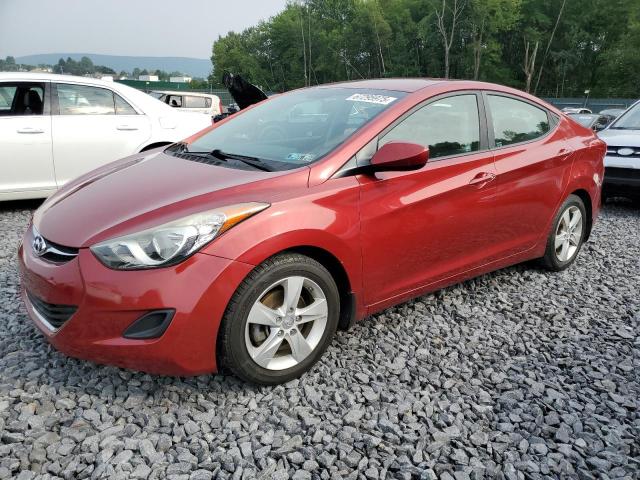  HYUNDAI ELANTRA 2013 Czerwony