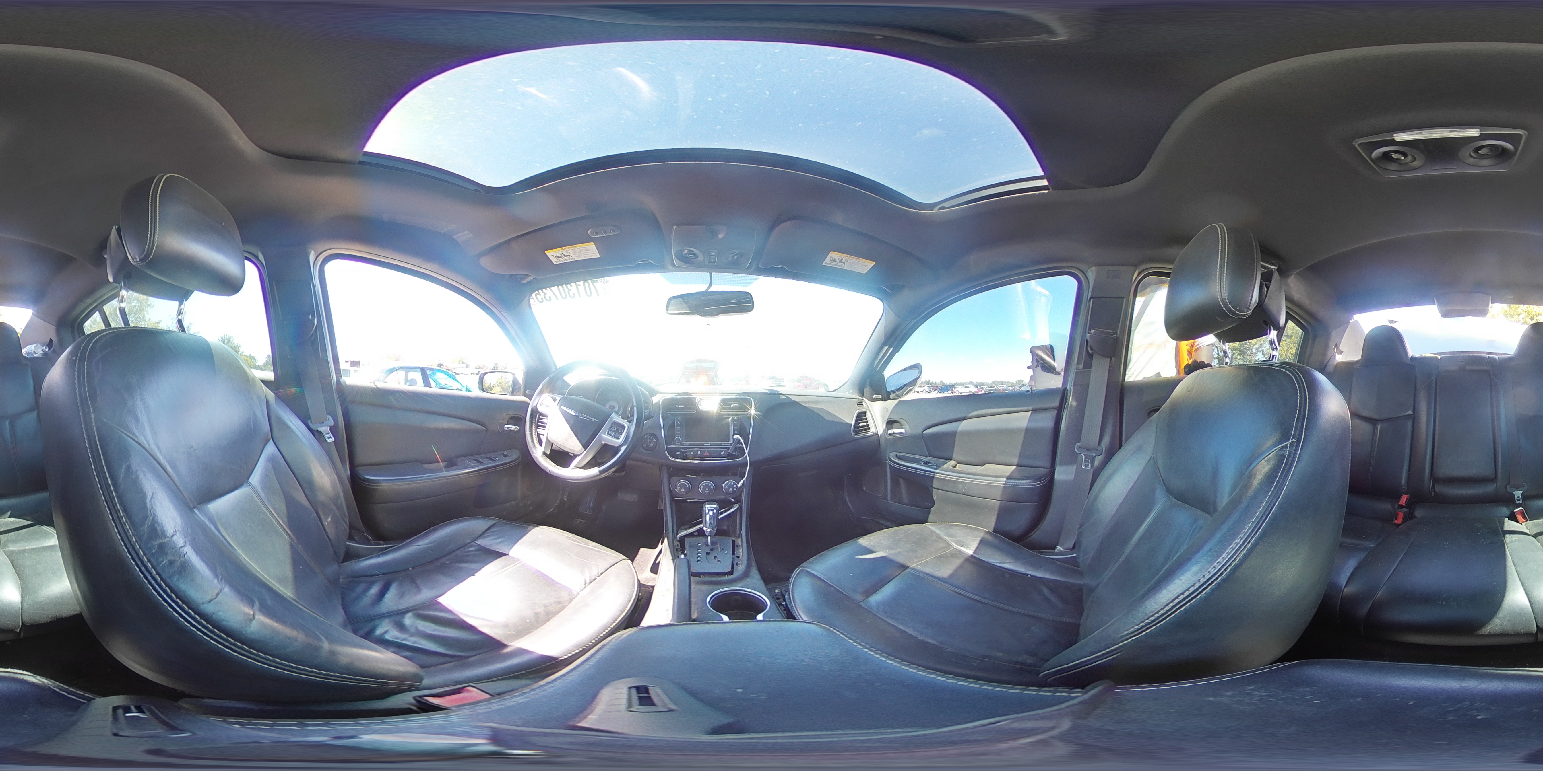 2014 Chrysler 200 Limited VIN: 1C3CCBCGXEN135607 Lot: 70130735