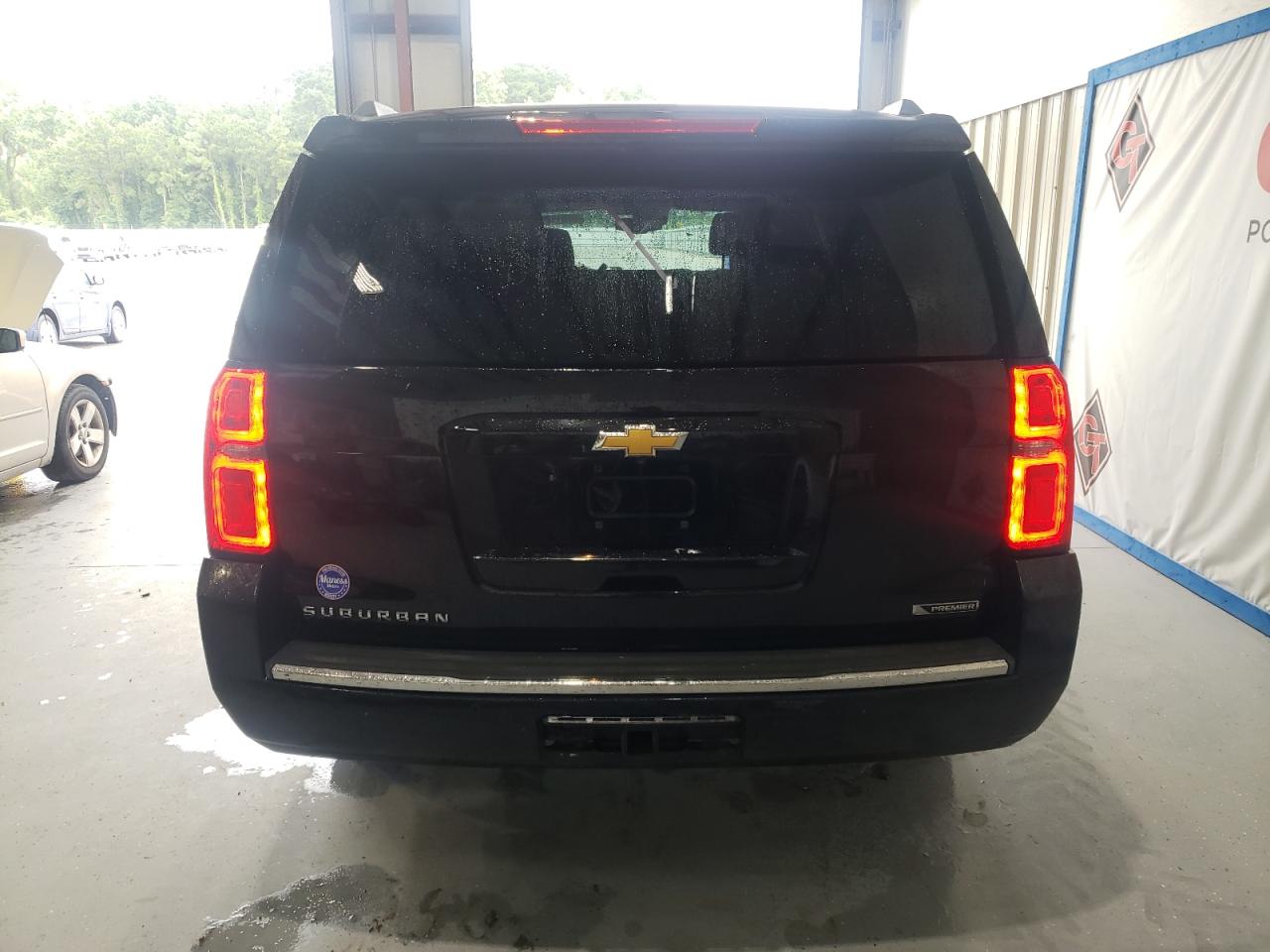 2018 Chevrolet Suburban C1500 Premier VIN: 1GNSCJKC5JR181498 Lot: 68019295