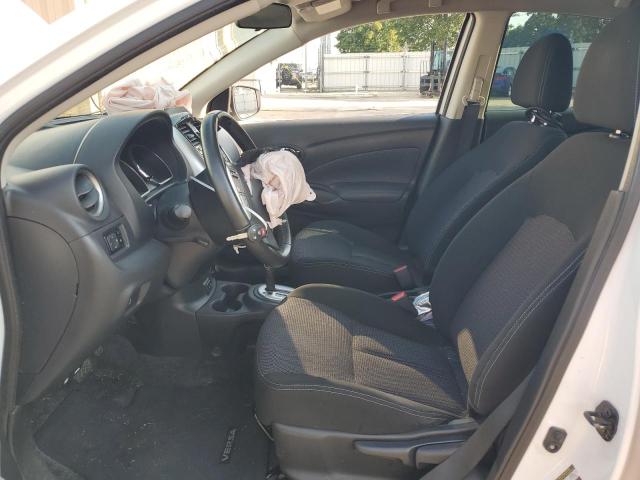  NISSAN VERSA 2017 Biały
