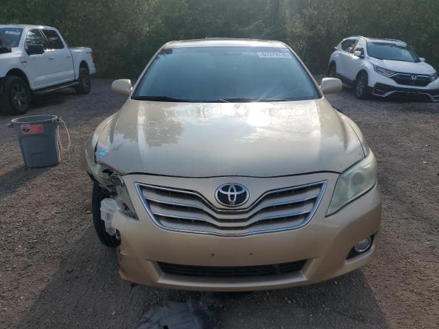 2011 TOYOTA CAMRY SE  