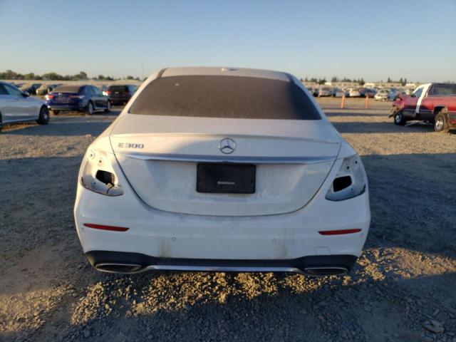 Sedans MERCEDES-BENZ E-CLASS 2017 Biały