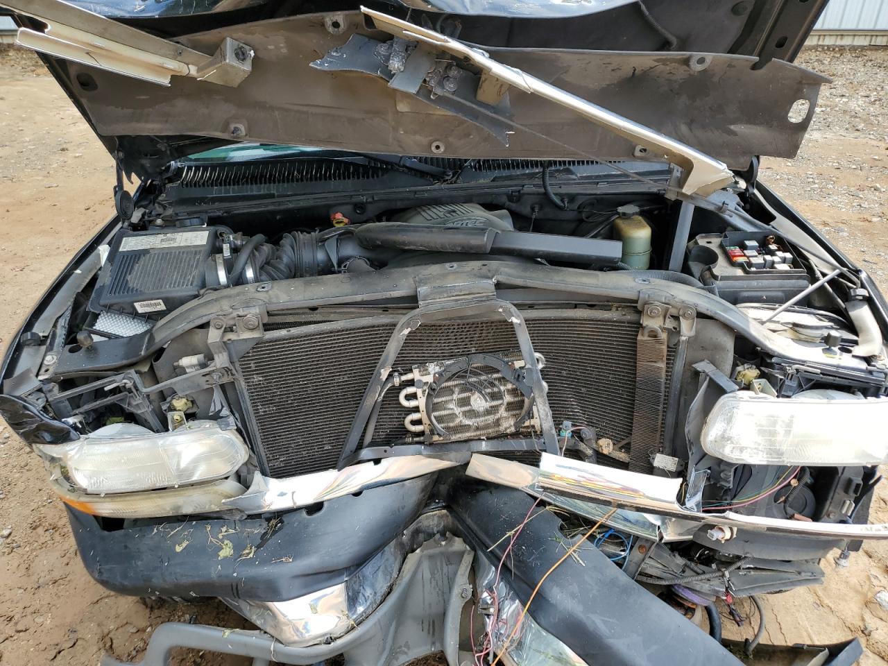 2002 Chevrolet Tahoe VIN: 1GNEK13Z52J185991 Lot: 69458085