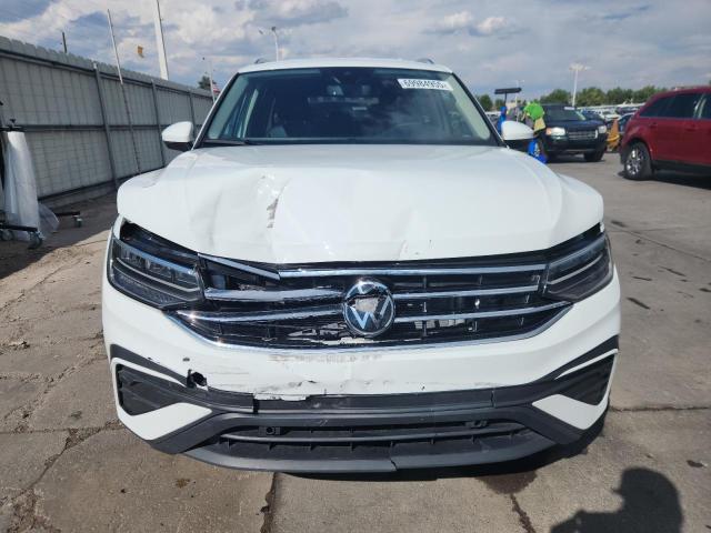  VOLKSWAGEN TIGUAN 2024 Белы