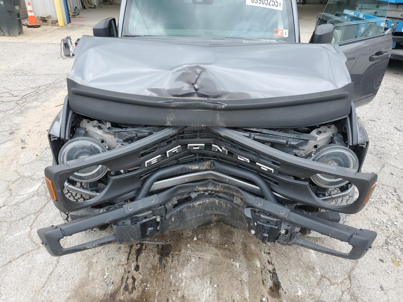 2023 Ford Bronco Base VIN: 1FMDE5AH4PLB65865 Lot: 69905255