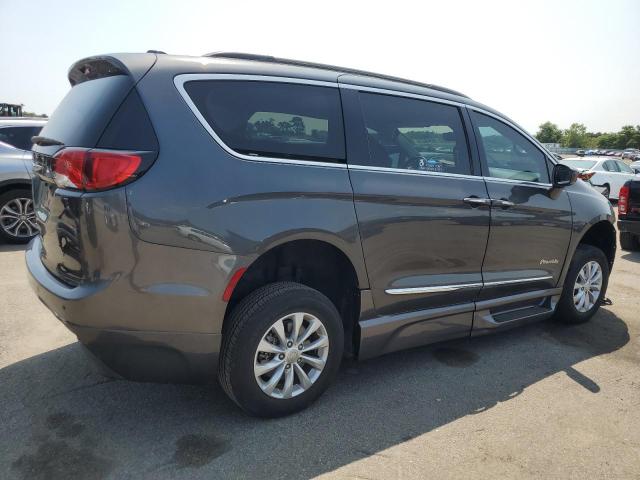  CHRYSLER PACIFICA 2017 Gray