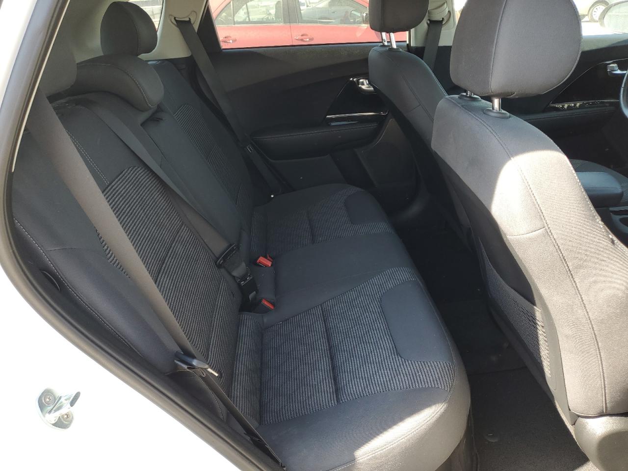 2022 Kia Niro Lx VIN: KNDCB3LC8N5527731 Lot: 70947845