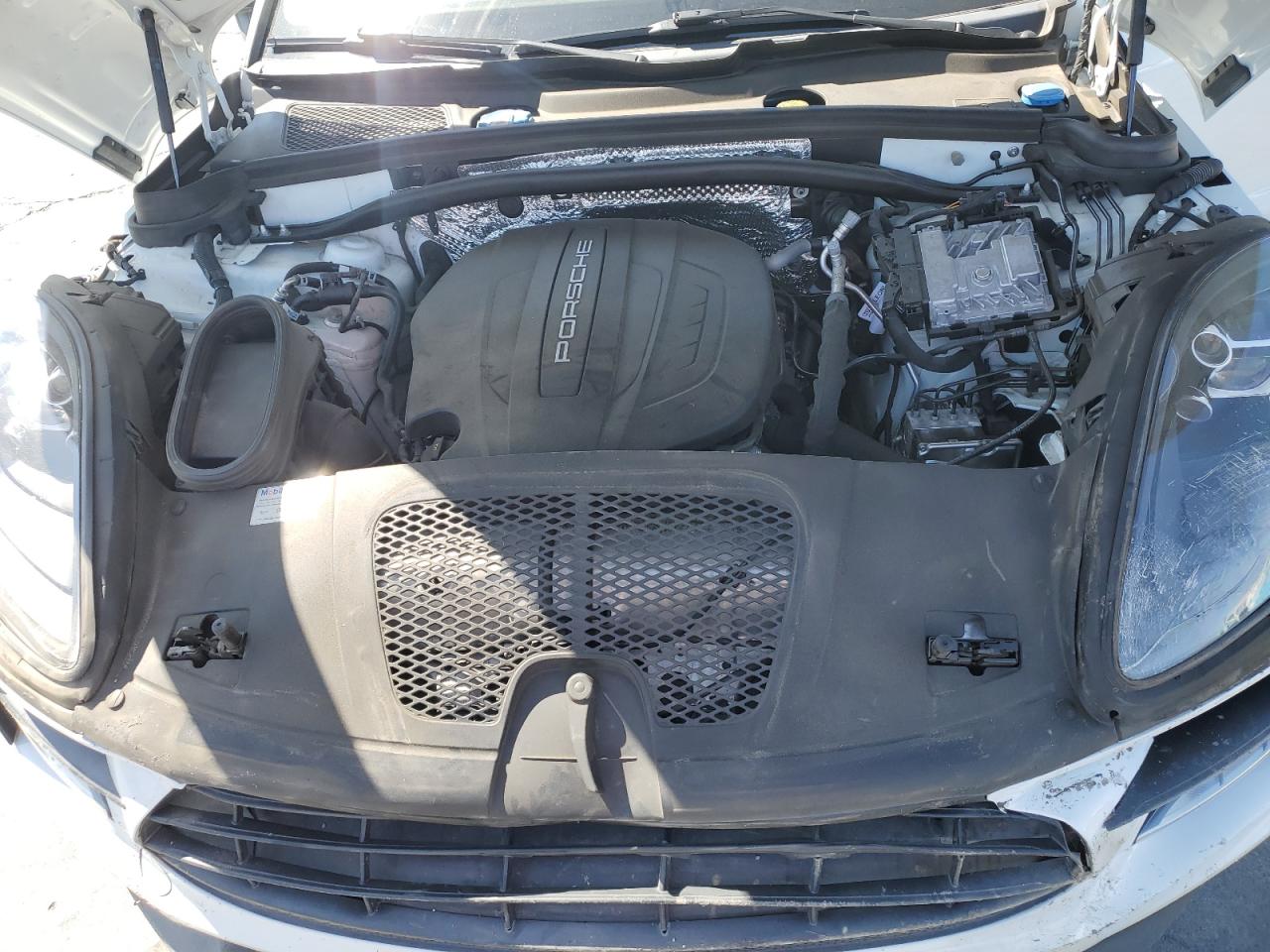 2019 Porsche Macan VIN: WP1AA2A54KLB04420 Lot: 69046465