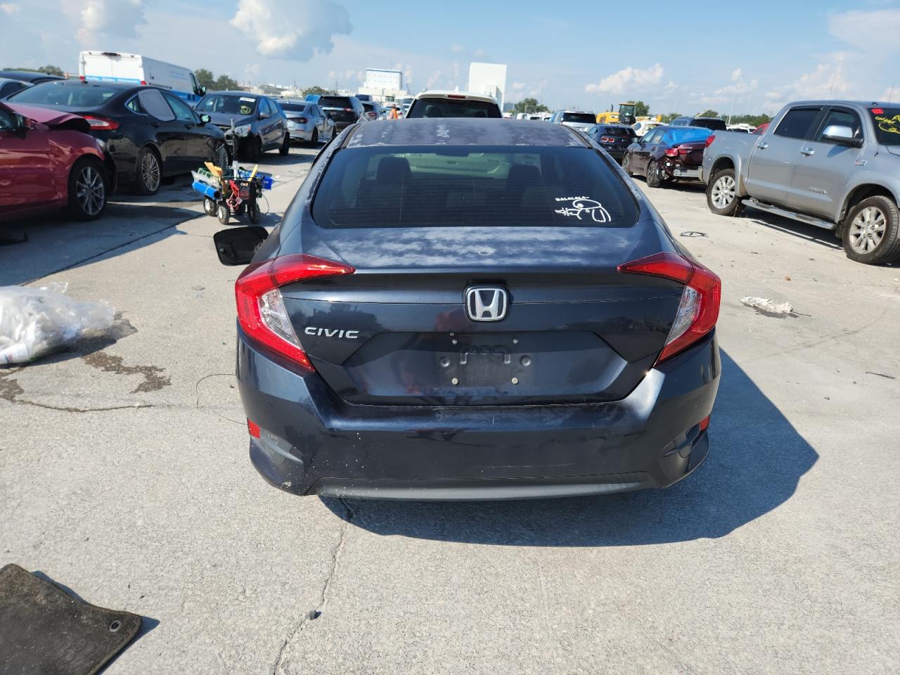 2018 Honda Civic Lx VIN: 2HGFC2F56JH597976 Lot: 69473015