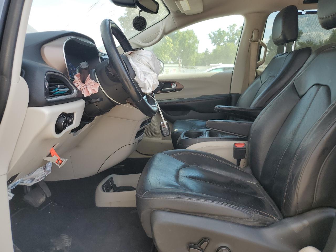 2018 Chrysler Pacifica Touring L VIN: 2C4RC1BG6JR119595 Lot: 68509285