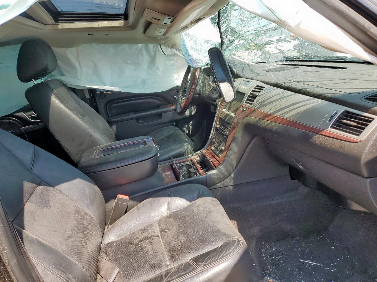 2012 Cadillac Escalade Luxury VIN: 1GYS4BEF1CR146682 Lot: 67492525