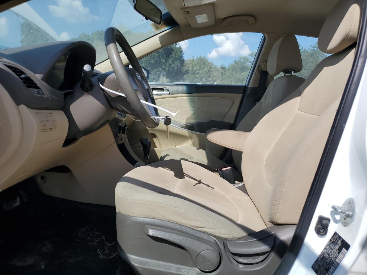 2014 Hyundai Accent Gls VIN: KMHCT4AE4EU686898 Lot: 69300245