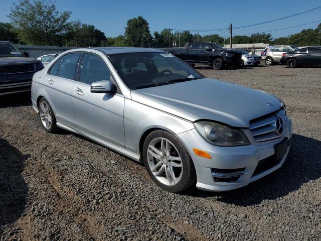 Sedans MERCEDES-BENZ C-CLASS 2012 Srebrny