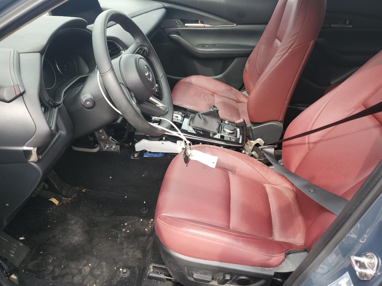 2025 Mazda Cx-30 Preferred VIN: 3MVDMBCM5SM760231 Lot: 69033405