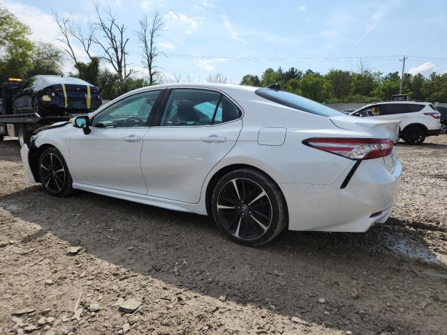  TOYOTA CAMRY 2019 Белы