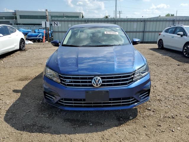  VOLKSWAGEN PASSAT 2017 Синий
