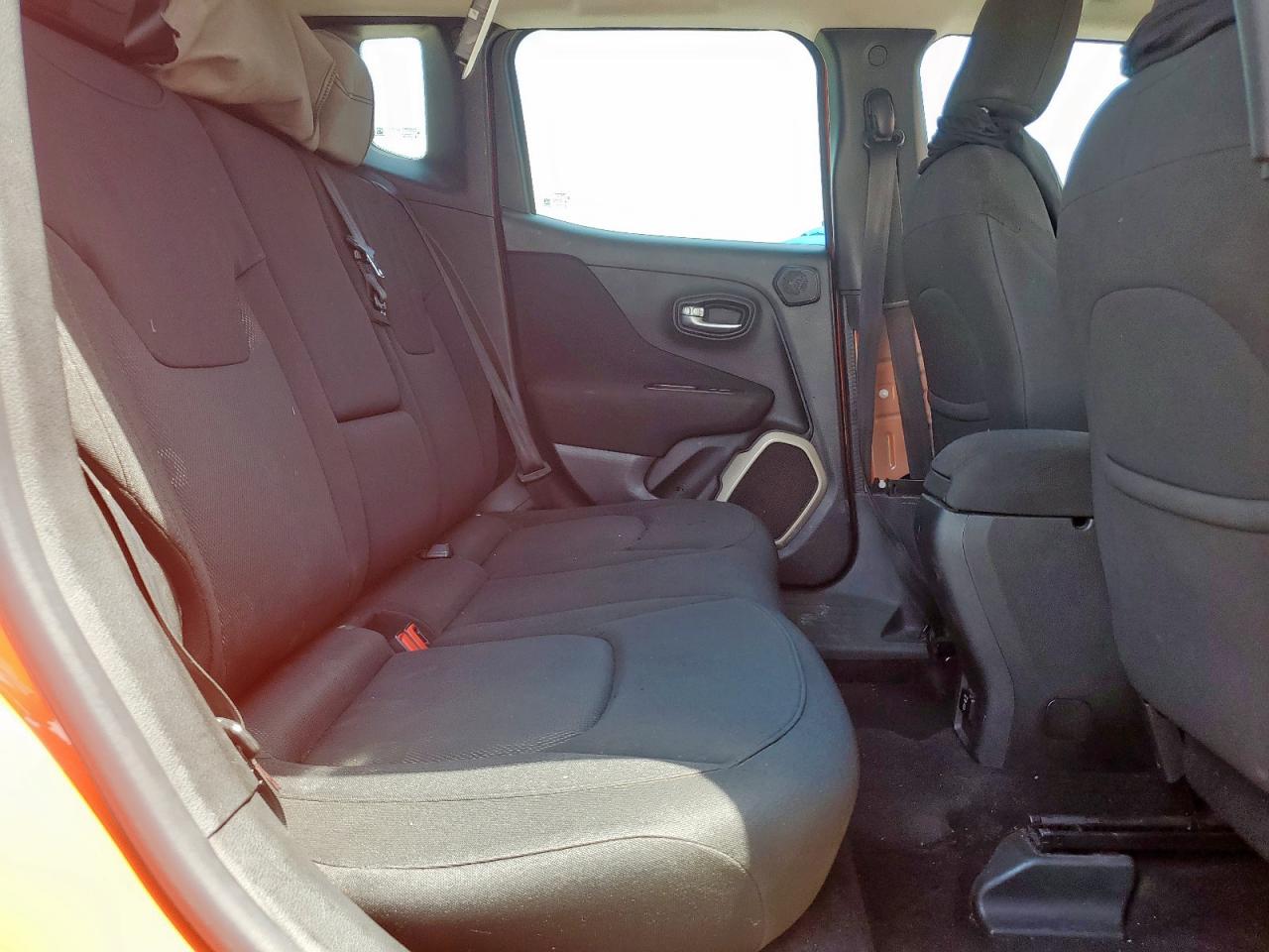 2015 Jeep Renegade Latitude VIN: ZACCJABT8FPC22831 Lot: 66353495