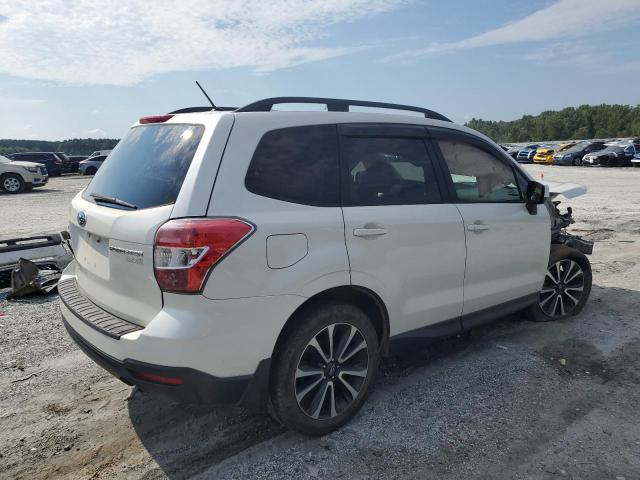 Parquets SUBARU FORESTER 2014 Biały