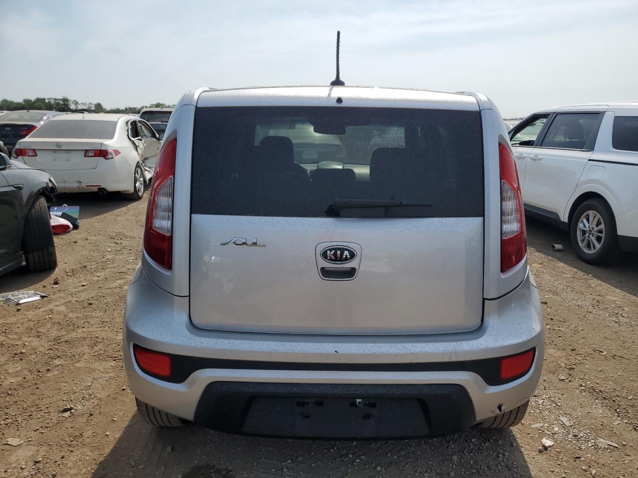 2012 Kia Soul + VIN: KNDJT2A63C7386130 Lot: 67460985