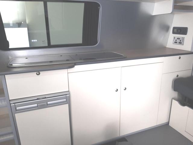 2021 VOLKSWAGEN TRANSPORTE