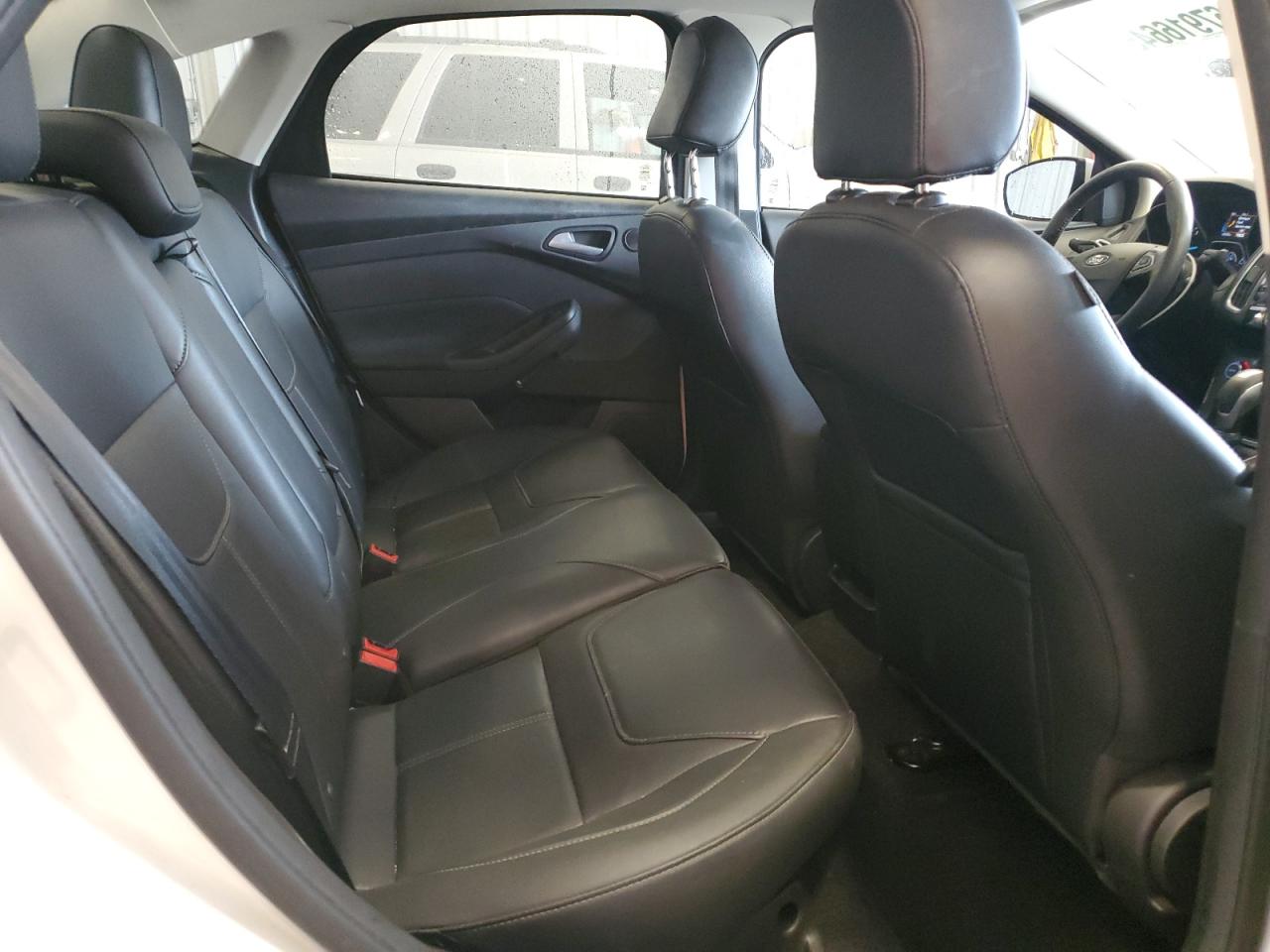 2017 Ford Focus Titanium VIN: 1FADP3J26HL331812 Lot: 67916645