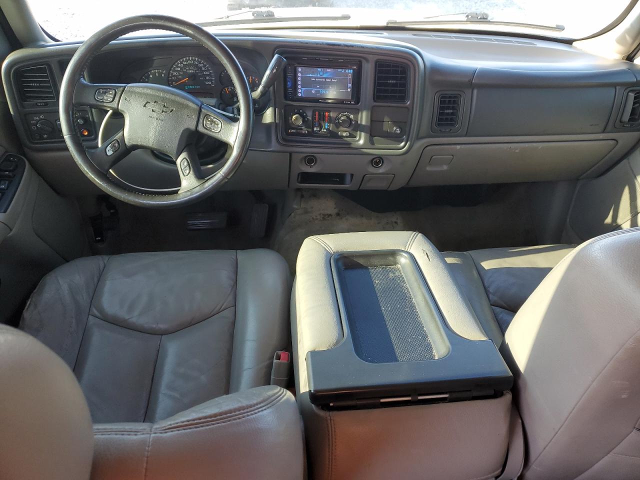 2005 Chevrolet Tahoe C1500 VIN: 1GNEC13V35R264642 Lot: 70275105
