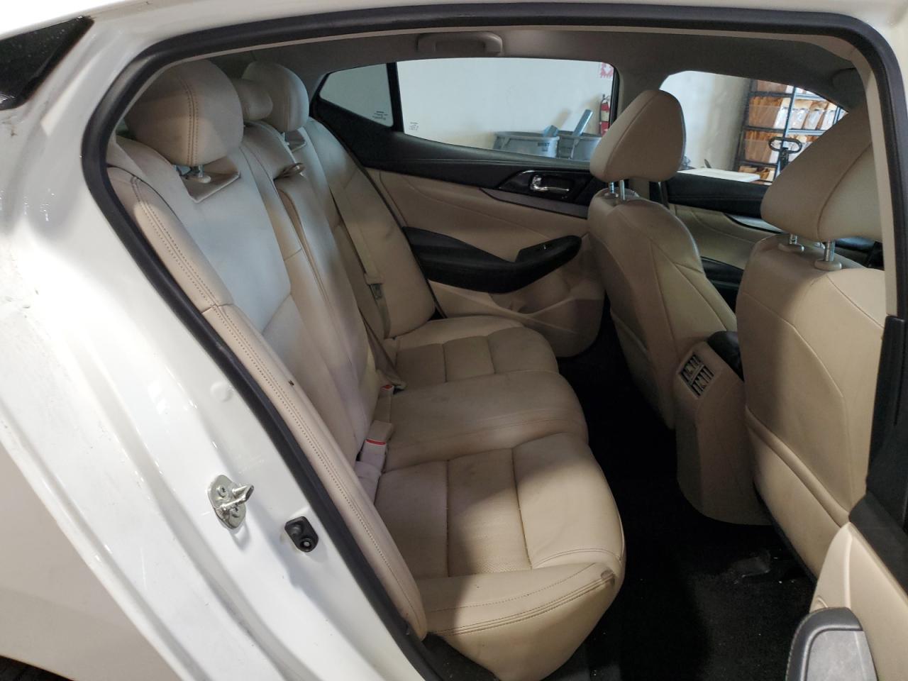 2017 Nissan Maxima 3.5S VIN: 1N4AA6AP4HC422191 Lot: 68824275