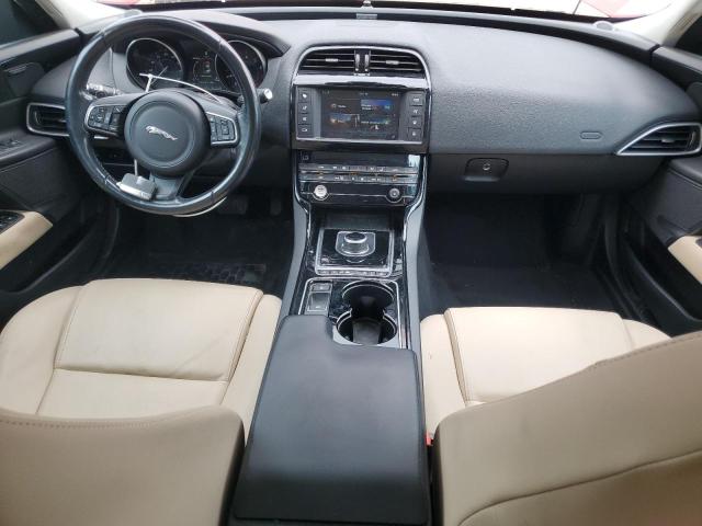  JAGUAR XE 2017 Красный