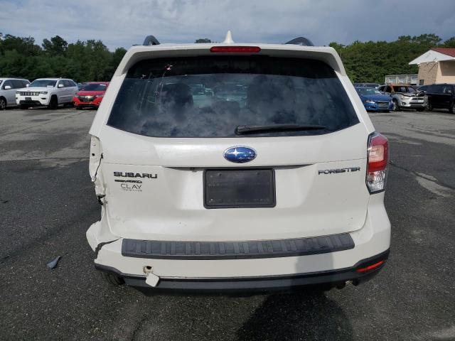  SUBARU FORESTER 2018 Белы