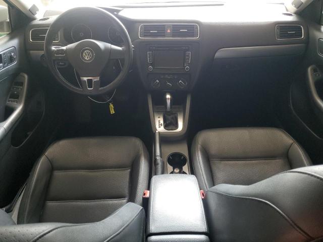 Sedans VOLKSWAGEN JETTA 2014 White