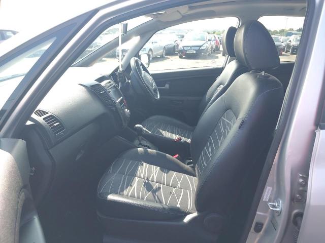 2014 KIA VENGA 3 SA