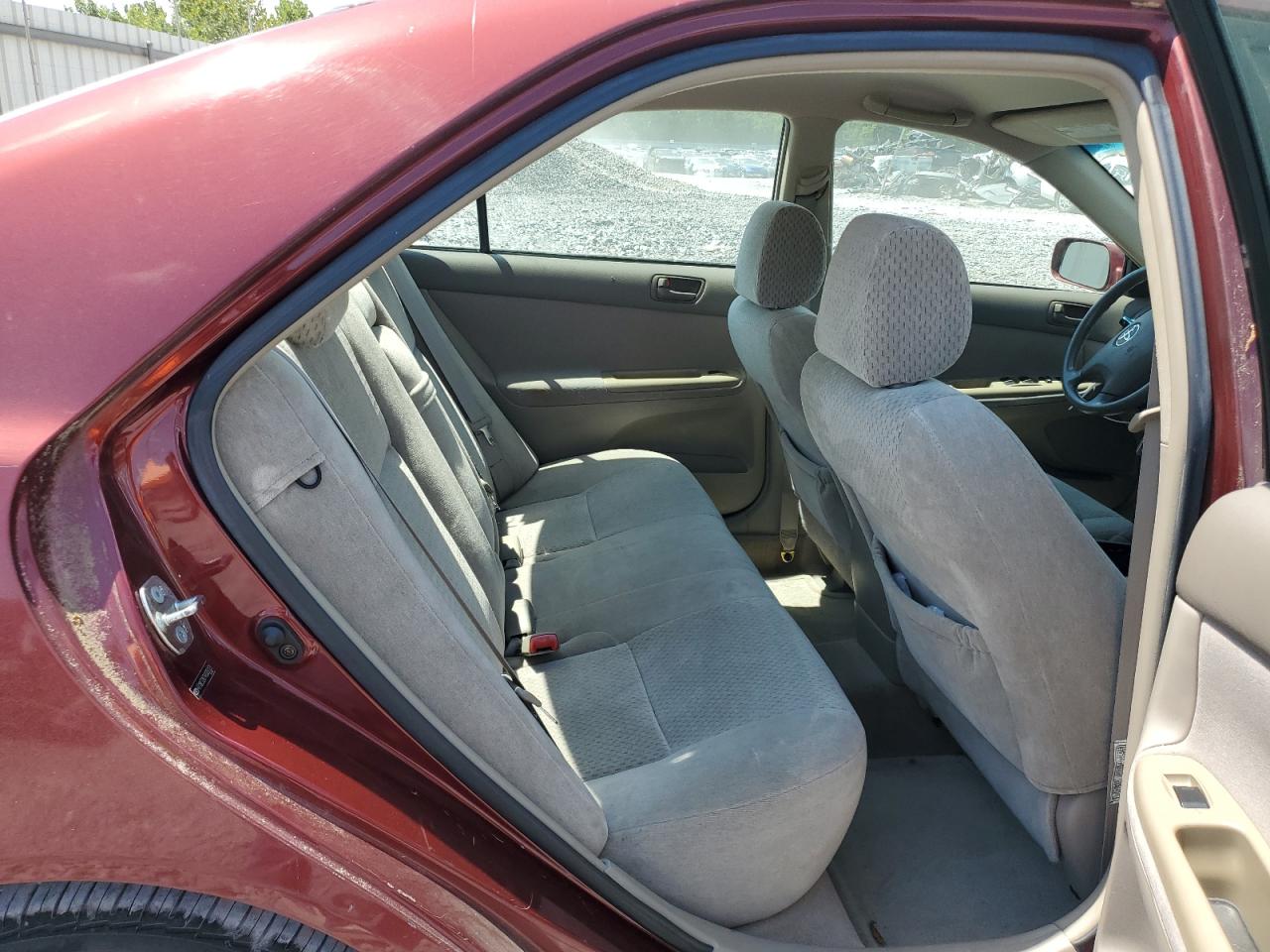 4T1BE32K74U333123 2004 Toyota Camry Le