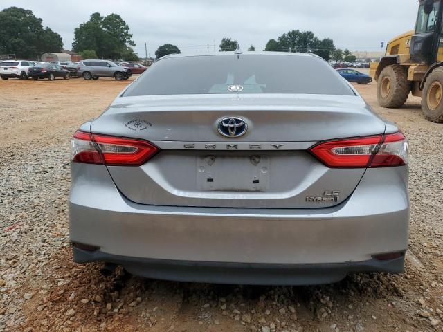 TOYOTA CAMRY 2020 Серебристый