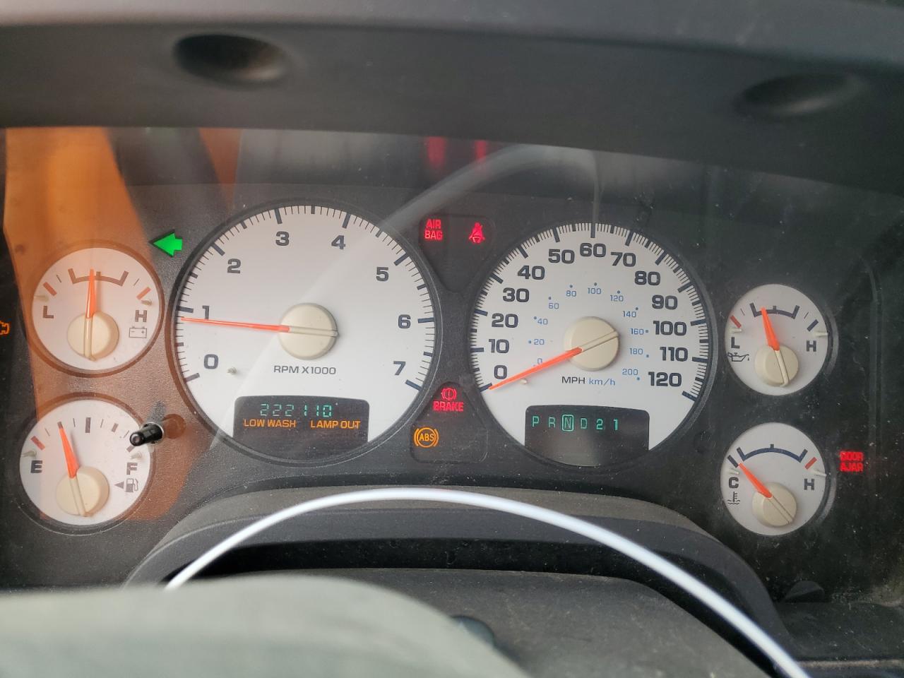 2002 Dodge Ram 1500 VIN: 1D7HU18N62J136536 Lot: 69820665