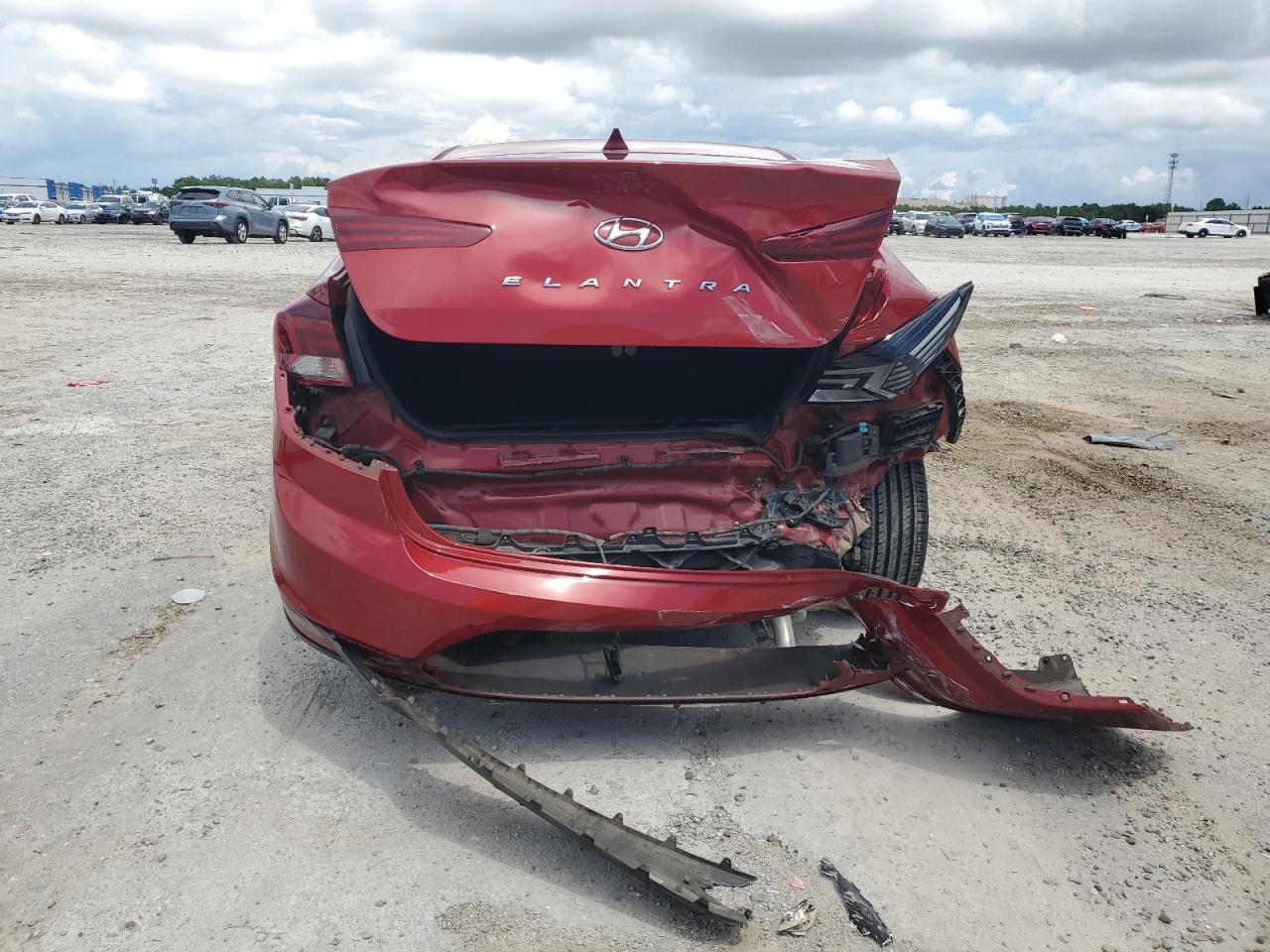 2019 Hyundai Elantra Sel VIN: KMHD84LFXKU806999 Lot: 69425085