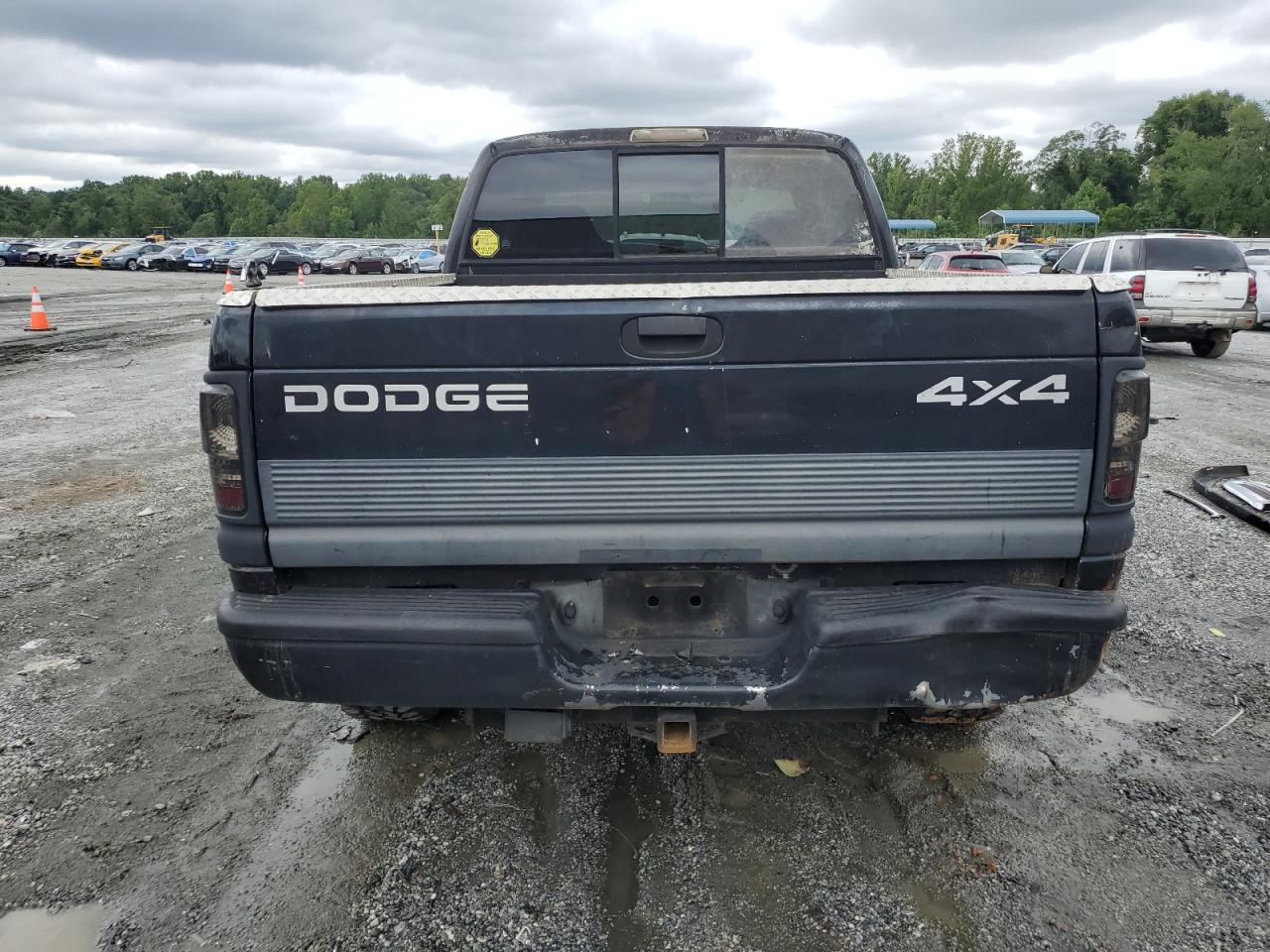 1999 Dodge Ram 1500 VIN: 3B7HF13Y0XG208572 Lot: 67921755