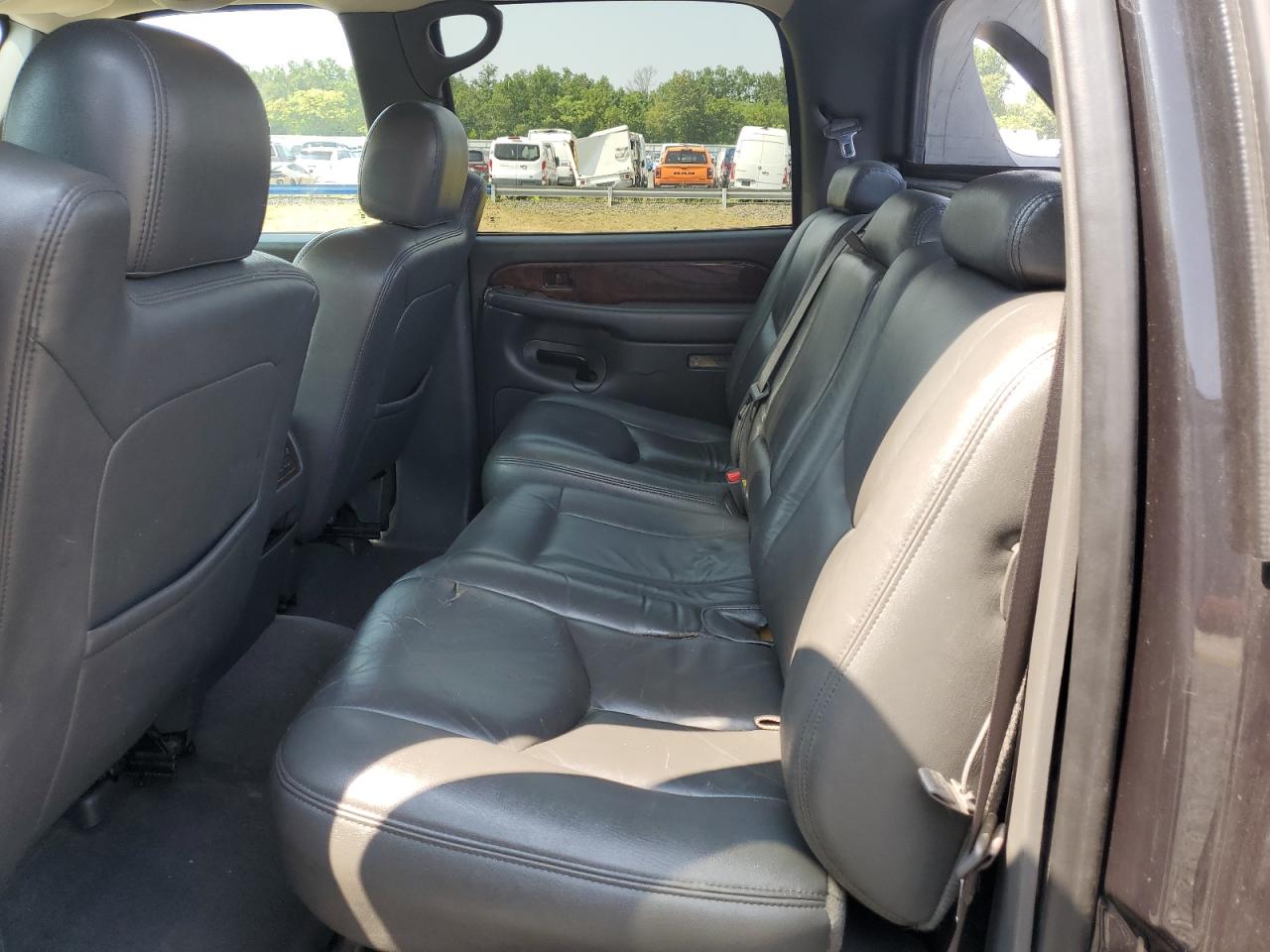 2004 Chevrolet Avalanche K1500 VIN: 3GNEK12T54G104280 Lot: 68379555