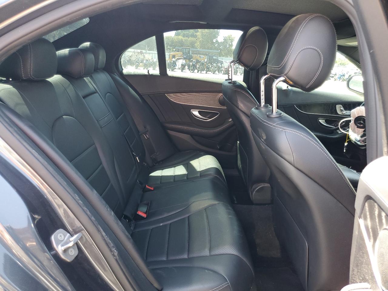 2016 Mercedes-Benz C 300 VIN: 55SWF4JB0GU160695 Lot: 71191585