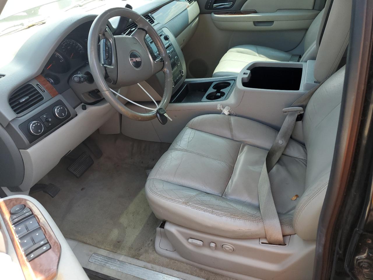 2008 GMC Yukon VIN: 1GKFK13058R151871 Lot: 67935665