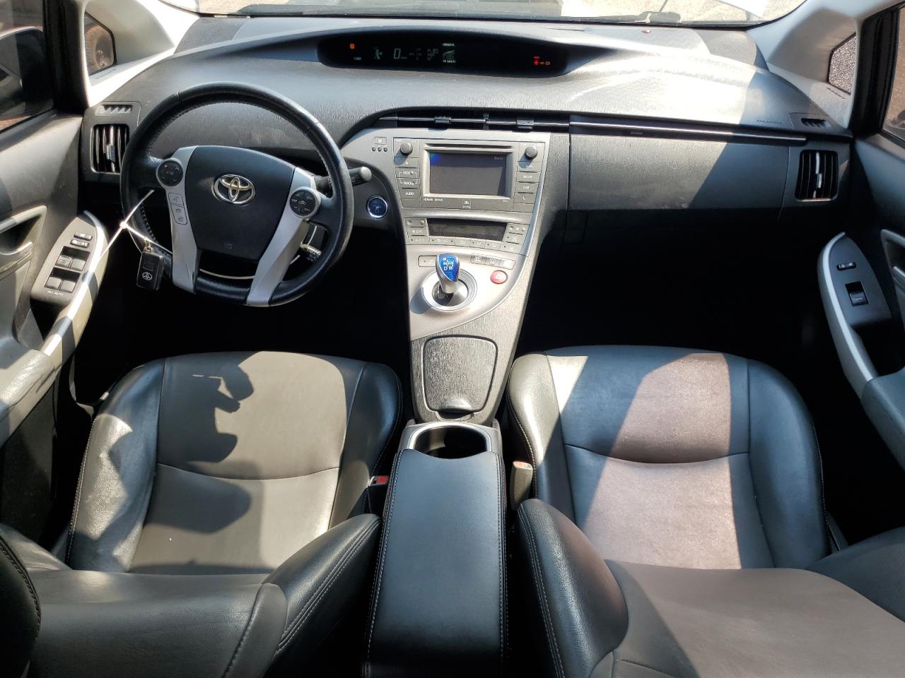2014 Toyota Prius VIN: JTDKN3DU2E1771425 Lot: 70370935