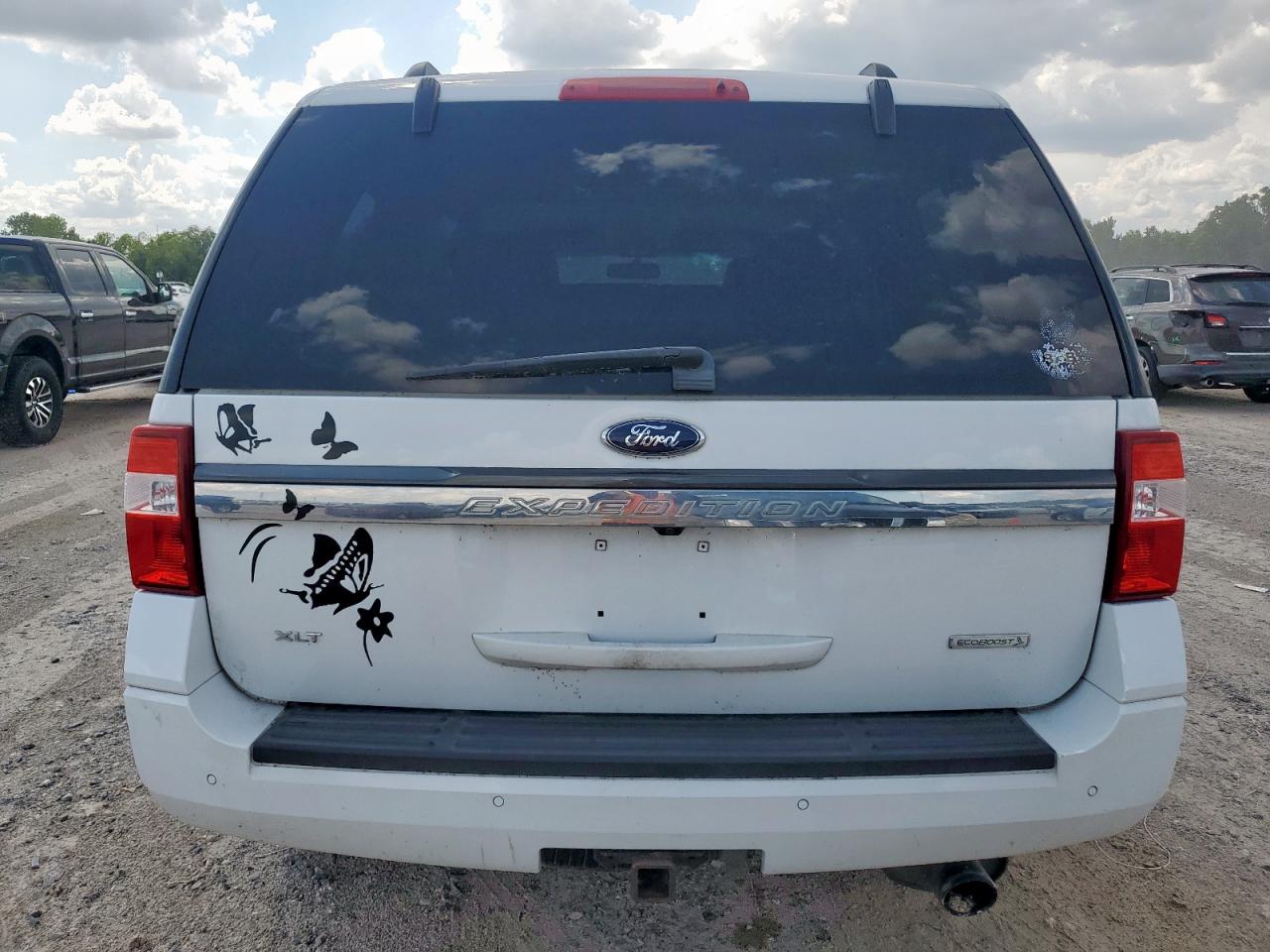 2015 Ford Expedition Xlt VIN: 1FMJU1HT8FEF25117 Lot: 68664715