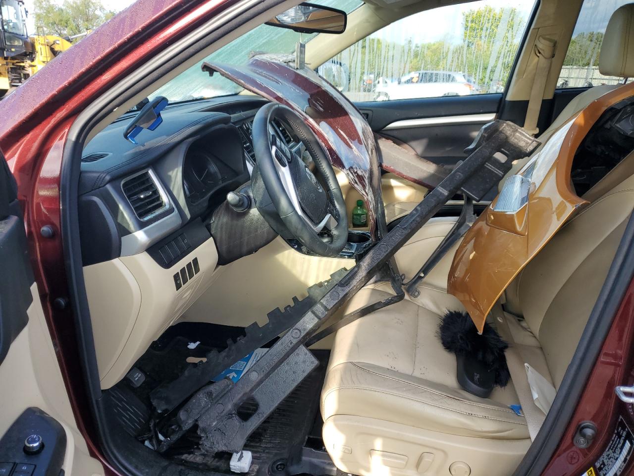 2016 Toyota Highlander Xle VIN: 5TDJKRFHXGS233701 Lot: 70729605