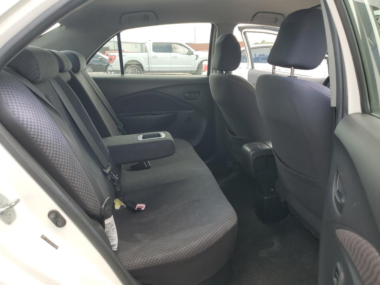 2008 Toyota Yaris VIN: JTDBT923681235049 Lot: 69019055