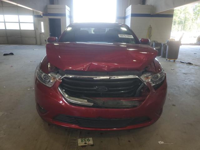  FORD TAURUS 2018 Красный