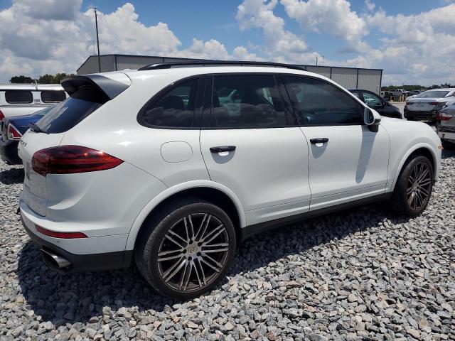  PORSCHE CAYENNE 2017 White