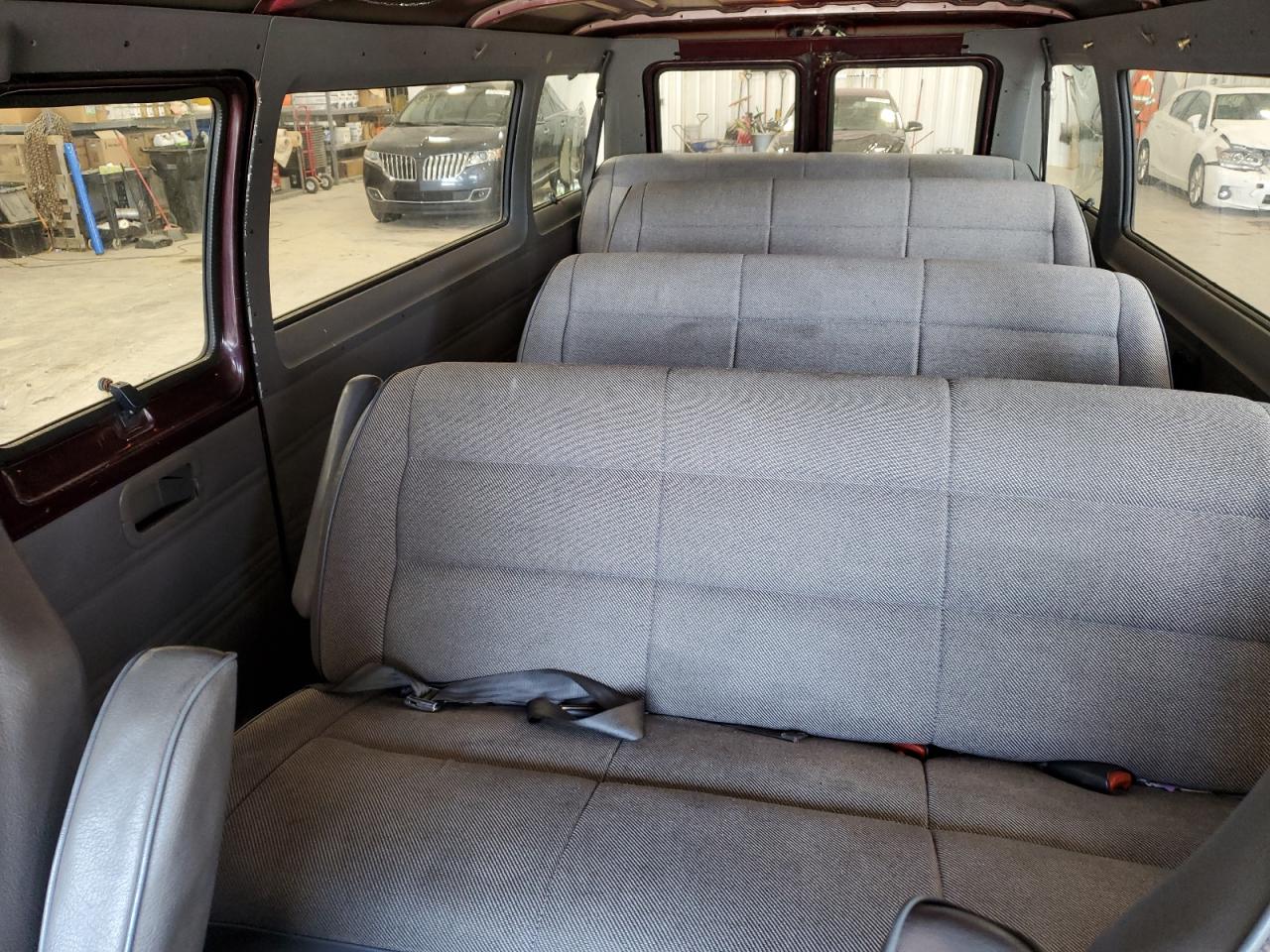 1997 Dodge Ram Wagon B3500 VIN: 2B5WB35Z8VK581954 Lot: 66863025